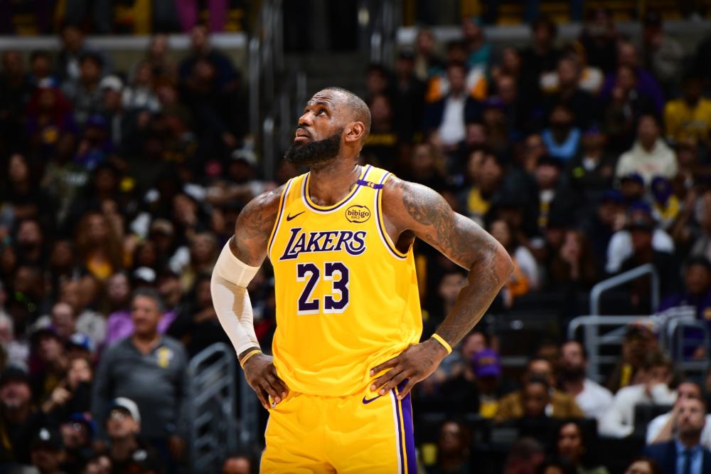 阿德巴约与 阿德巴约与